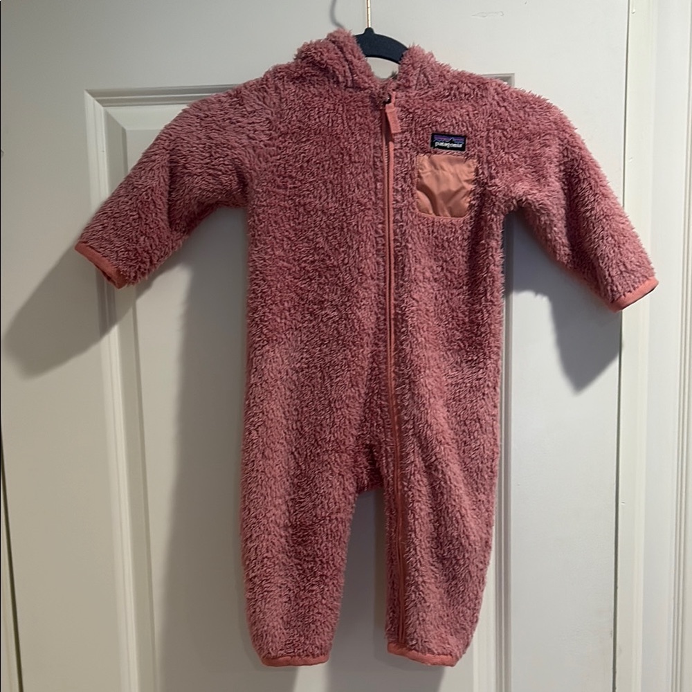Patagonia Pink Baby Furry Friends Fleece Bunting, size 12-18m, EUC
